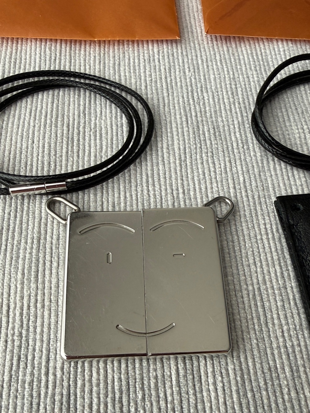 Hermes Symbol Smiley Face
Necklace Pair